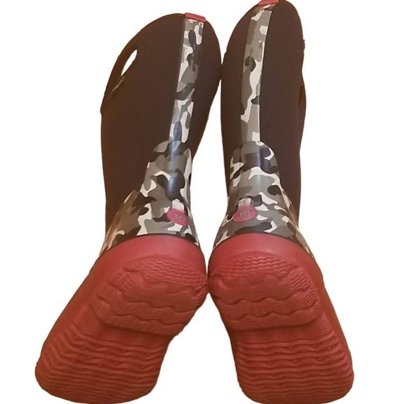 BOGS | Classic Camo Waterproof Rain Snow Boots | Red Heel | Unisex | Size: 2 - Picture 6 of 15